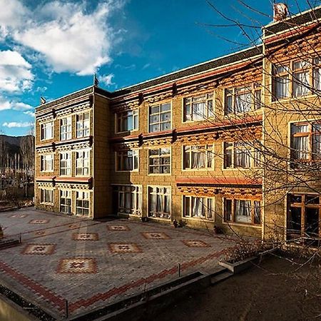 Hotel Alpine Ladakh Leh Kültér fotó