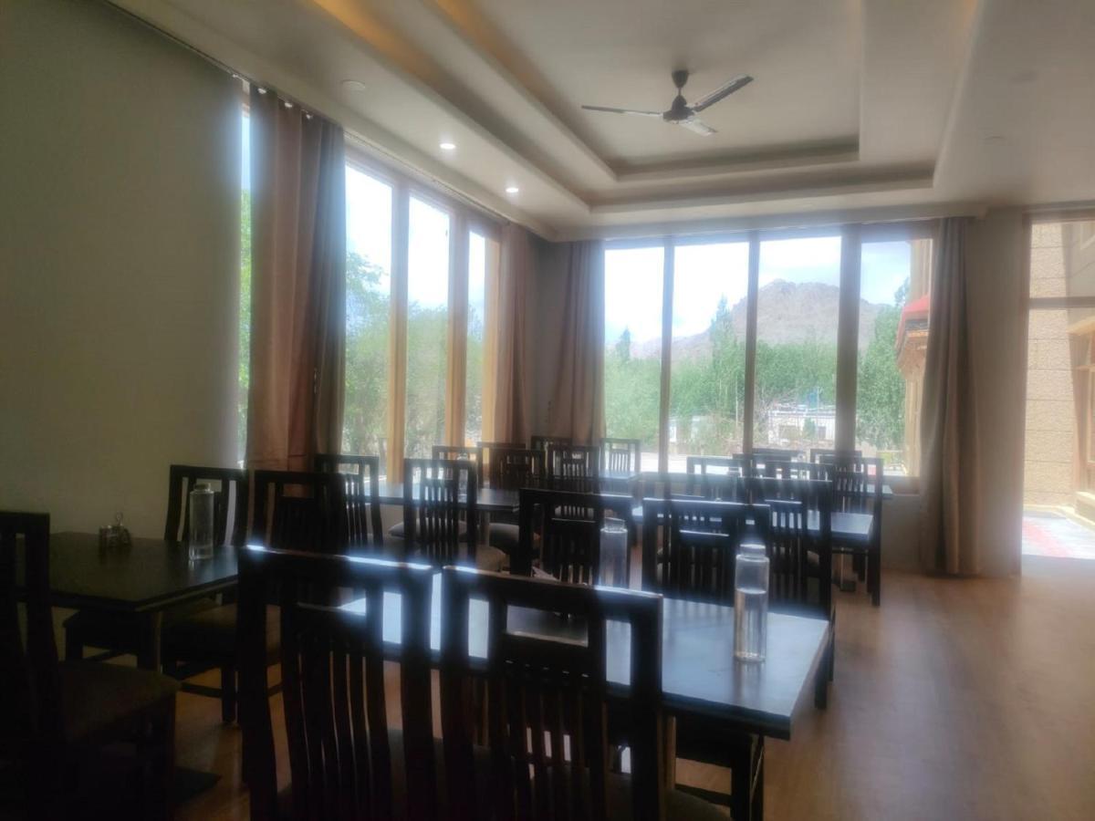 Hotel Alpine Ladakh Leh Kültér fotó