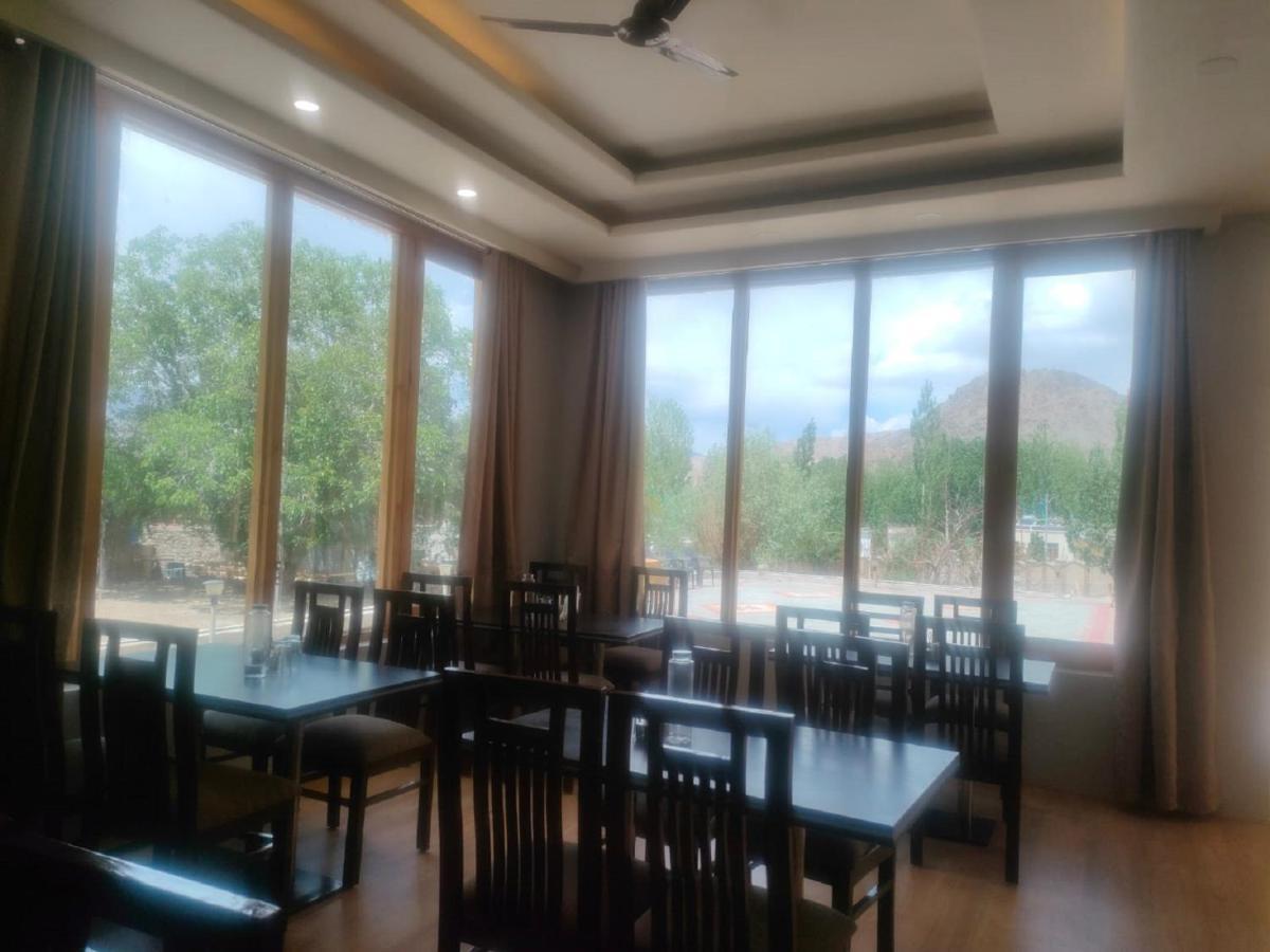 Hotel Alpine Ladakh Leh Kültér fotó